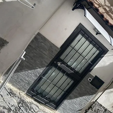 House Della Grotta Apartment