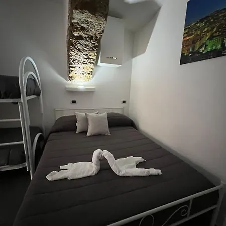 Apartament House Della Grotta Neapol